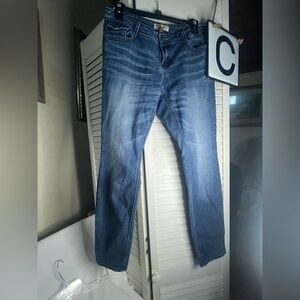 LEI Women's Selena Curvy Skinny Fit Blue Jeans